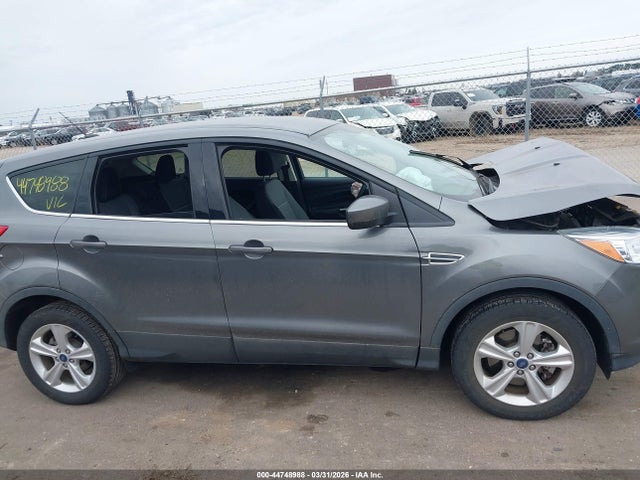 1FMCU9GXXEUE05402 Ford ESCAPE SE