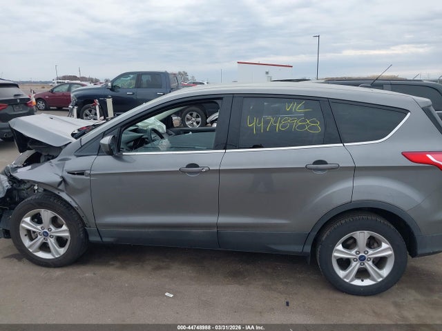 1FMCU9GXXEUE05402 Ford ESCAPE SE