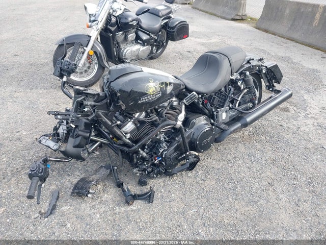 Harley-Davidson FLHX 2025 1HD1KB714SB623992 Image 2