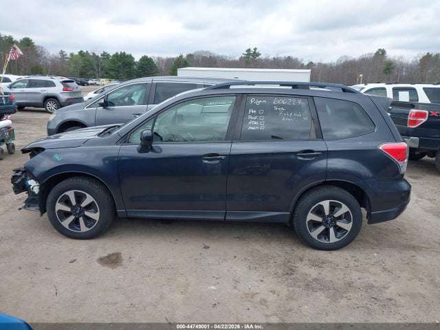 2017 Subaru Forester 2.5i Premium მანქანა იყიდება აუქციონზე, vin: JF2SJAGC2HH462778, აუქციონის ნომერი: 44749001