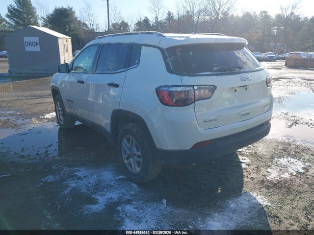 2018 JEEP COMPASS 3C4NJDAB7JT392280 Photo 2
