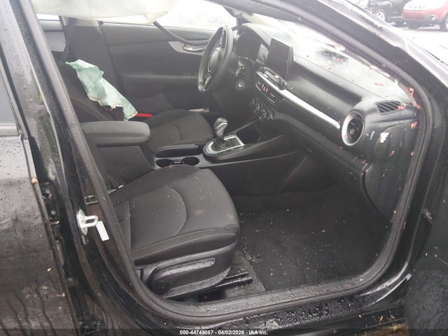 2024 Kia Forte Lxs მანქანა იყიდება აუქციონზე, vin: 3KPF24AD7RE741831, აუქციონის ნომერი: 44749057