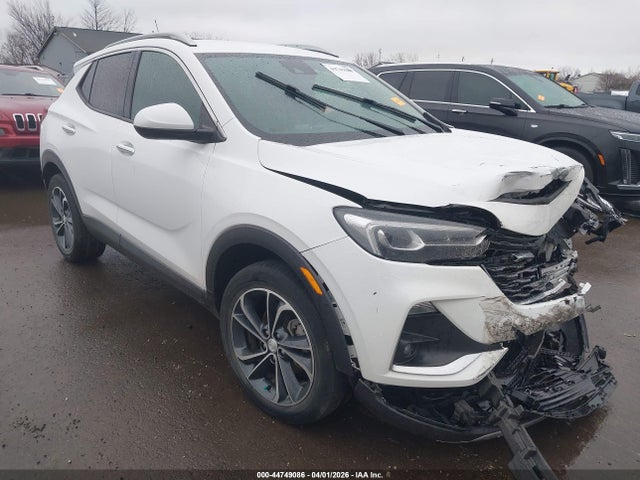 44749086 :رقم المزاد ، KL4MMFSL8MB071189 vin ، 2021 Buick Encore Gx Fwd Essence مزاد بيع