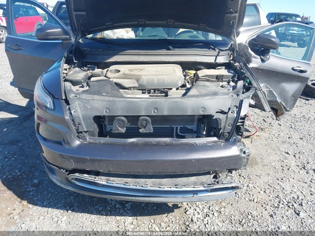 44749119 :رقم المزاد ، 1C4PJLDB3JD568150 vin ، 2018 Jeep Cherokee Limited Fwd مزاد بيع