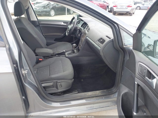 44749122 :رقم المزاد ، 3VWG57AU9KM029648 vin ، 2019 Volkswagen Golf 1.4t S/1.4t Se مزاد بيع
