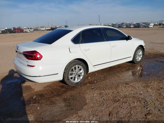 1VWAT7A34HC064577 Volkswagen Passat 1.8t S