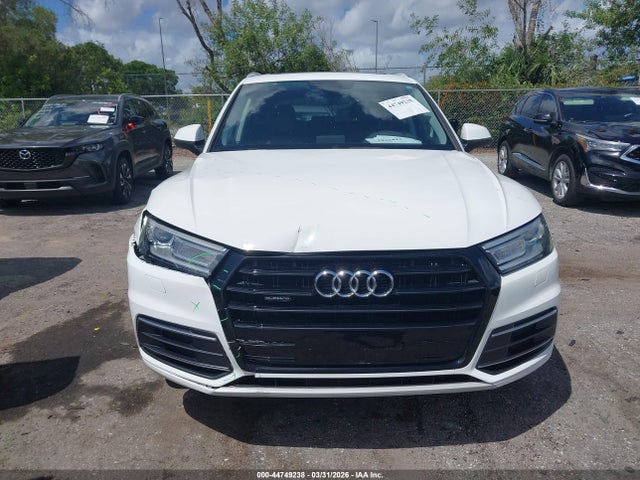 44749238 :رقم المزاد ، WA1ANAFY6J2009780 vin ، 2018 Audi Q5 2.0t Premium/2.0t Tech Premium مزاد بيع