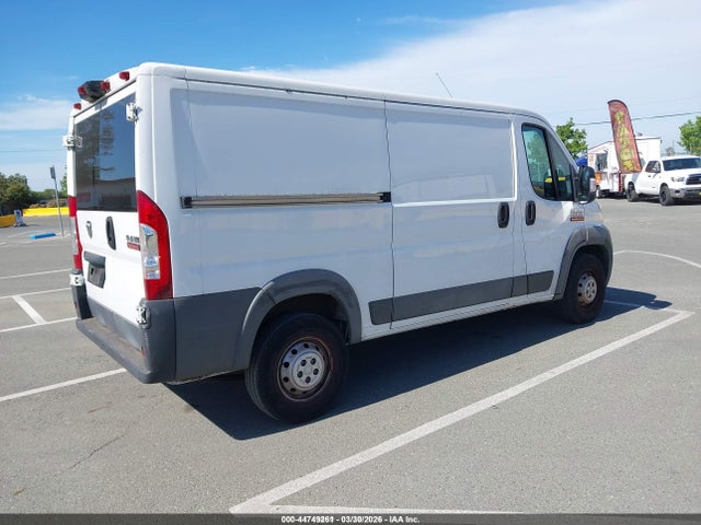 3C6TRVAG7JE147329 RAM Promaster 1500 Low Roof 136 Wb