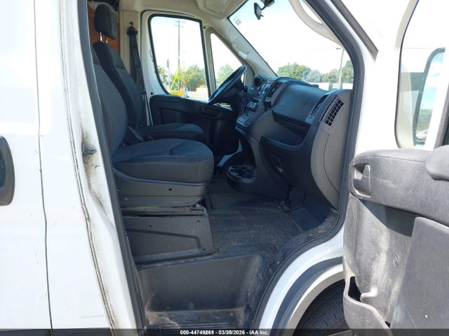 3C6TRVAG7JE147329 RAM Promaster 1500 Low Roof 136 Wb