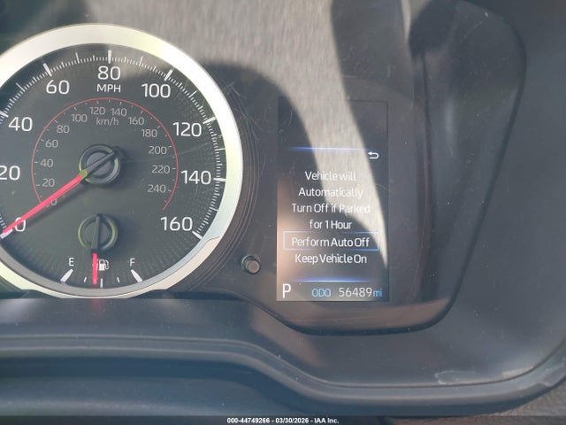 44749266 :رقم المزاد ، 7MUCAAAG0NV017404 vin ، 2022 Toyota Corolla Cross Le مزاد بيع