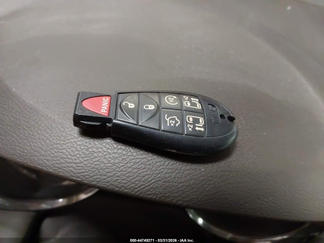 44749271 :رقم المزاد ، 2C4RC1GG9CR119280 vin ، 2012 Chrysler Town & Country Limited مزاد بيع