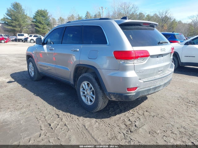2018 JEEP GRAND CHEROKEE 1C4RJFAGXJC161880 Photo 2