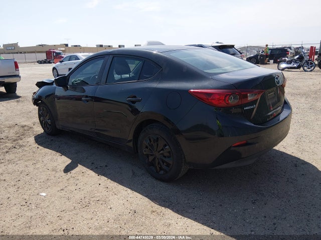 3MZBM1U79FM189745 Mazda Mazda3 I Sport