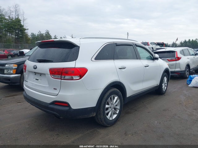 5XYPGDA32JG427041 KIA Sorento 2.4l Lx