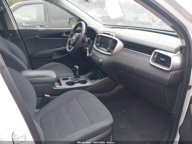 5XYPGDA32JG427041 KIA Sorento 2.4l Lx