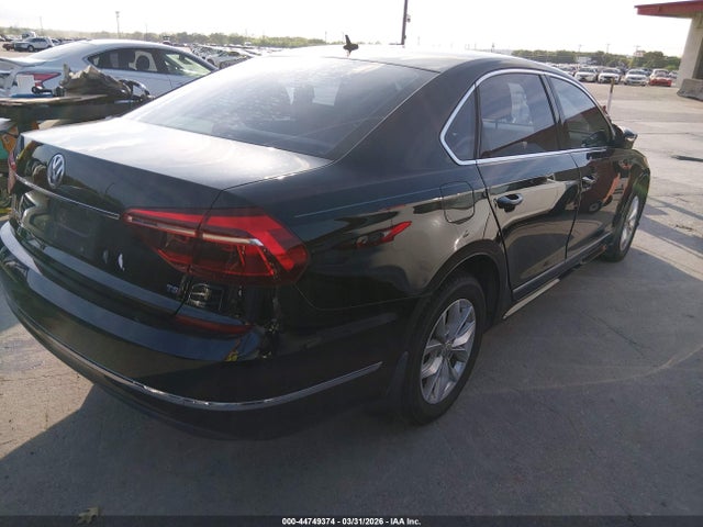 2017 VOLKSWAGEN PASSAT 1VWAT7A37HC034442 Photo 3