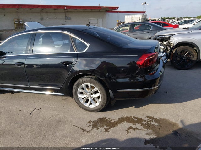 2017 VOLKSWAGEN PASSAT 1VWAT7A37HC034442 Photo 5