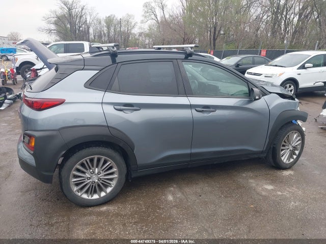 44749375 :رقم المزاد ، KM8K22AAXJU142786 vin ، 2018 Hyundai Kona Sel مزاد بيع