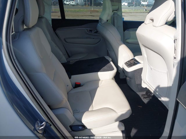 2023 Volvo Xc90 B6 Plus 7-seater მანქანა იყიდება აუქციონზე, vin: YV4062PN5P1951792, აუქციონის ნომერი: 44749383