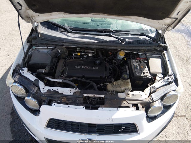Chevrolet Sonic Lt Auto 2015 1G1JC5SG3F4201386 Image 10