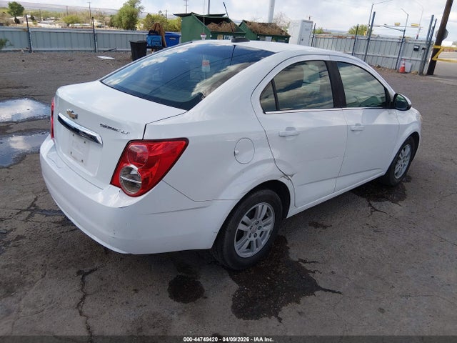 Chevrolet Sonic Lt Auto 2015 1G1JC5SG3F4201386 Image 12
