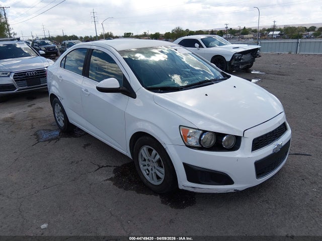 Chevrolet Sonic Lt Auto 2015 1G1JC5SG3F4201386 Image 16