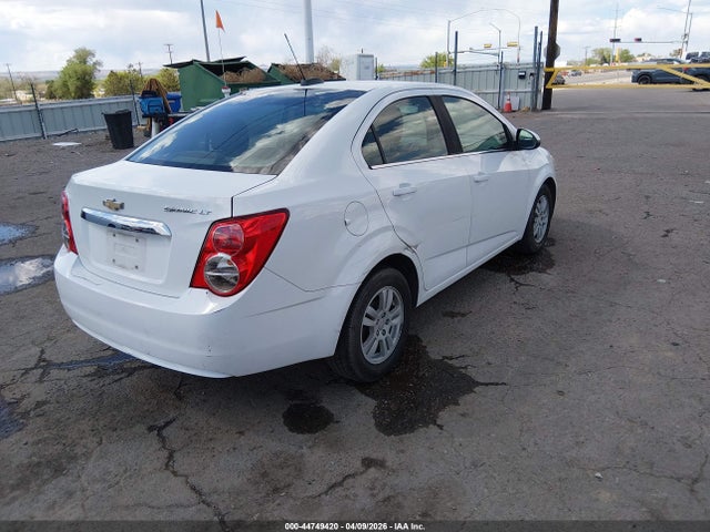 Chevrolet Sonic Lt Auto 2015 1G1JC5SG3F4201386 Image 4