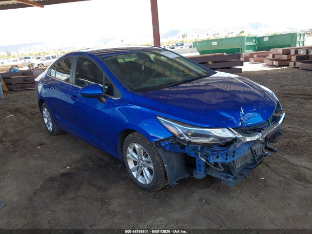 2019 CHEVROLET CRUZE 1G1BE5SM3K7138027