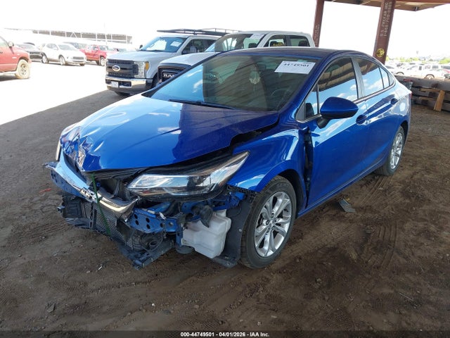 2019 CHEVROLET CRUZE 1G1BE5SM3K7138027 Photo 1