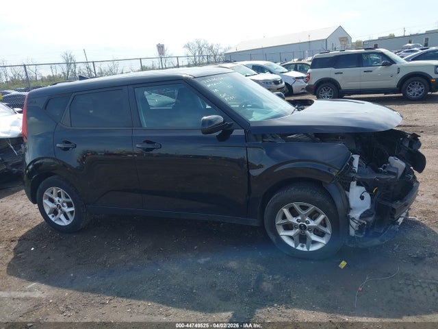 44749525 :رقم المزاد ، KNDJ23AU6M7765387 vin ، 2021 Kia Soul S مزاد بيع