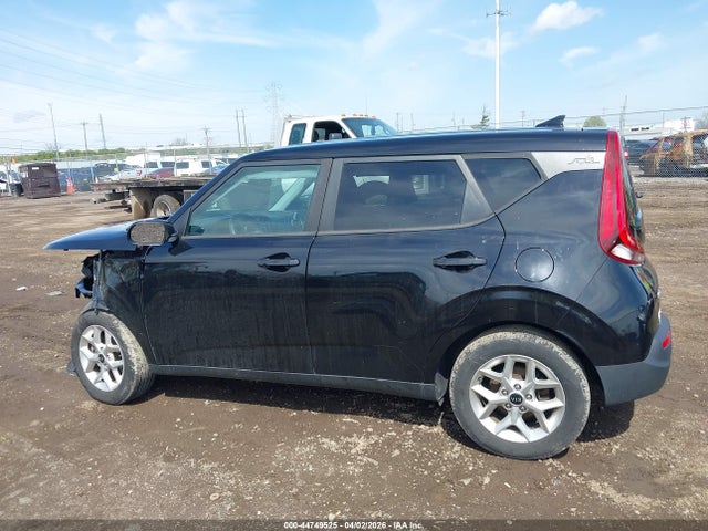44749525 :رقم المزاد ، KNDJ23AU6M7765387 vin ، 2021 Kia Soul S مزاد بيع