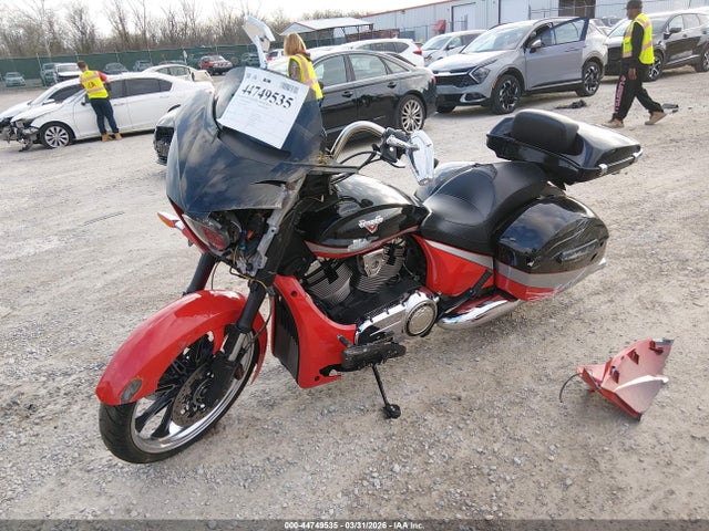 Victory Motorcycles Magnum 2016 5VPYW36N6G3049851 Image 2