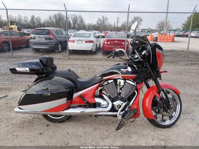 Victory Motorcycles Magnum 2016 5VPYW36N6G3049851 Image 13