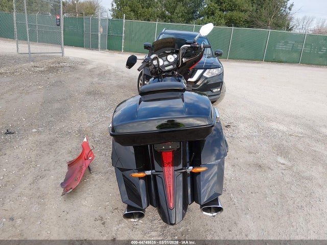 Victory Motorcycles Magnum 2016 5VPYW36N6G3049851 Image 6