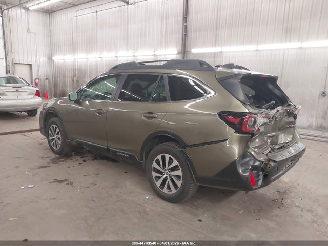 44749540 :رقم المزاد ، 4S4BTADC1M3220306 vin ، 2021 Subaru Outback Premium مزاد بيع