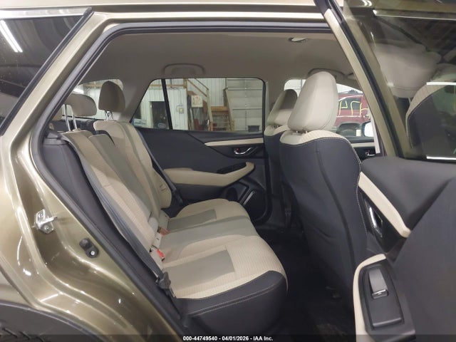 44749540 :رقم المزاد ، 4S4BTADC1M3220306 vin ، 2021 Subaru Outback Premium مزاد بيع