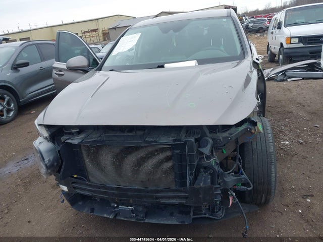 Продажа на аукционе авто 2019 Hyundai Santa Fe Sel, vin: 5NMS3CAD1KH006170, номер лота: 44749604