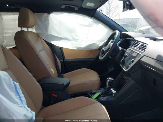 2024 Volkswagen Tiguan 2.0t Se/2.0t Wolfsburg Edition მანქანა იყიდება აუქციონზე, vin: 3VVMB7AX2RM188533, აუქციონის ნომერი: 44749606