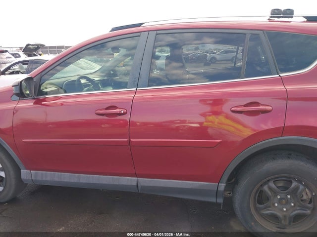 Toyota RAV4 LE 2018 JTMBFREV0JD233189 Image 15