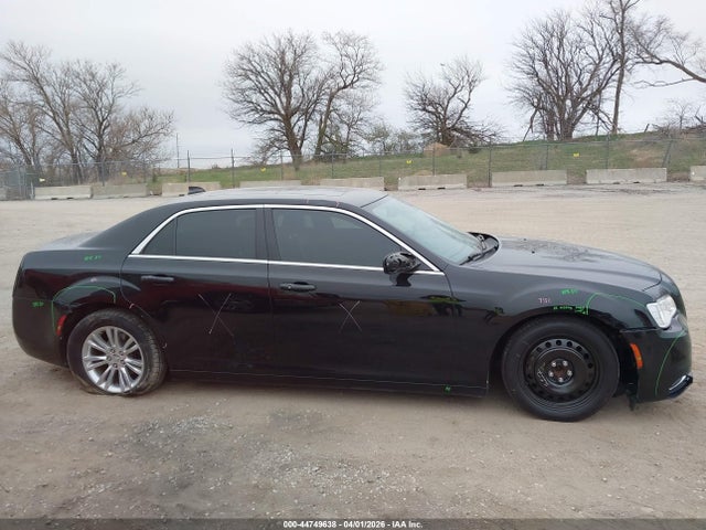 Продаж на аукціоні авто 2017 Chrysler 300c, vin: 2C3CCAEG9HH564726, номер лоту: 44749638
