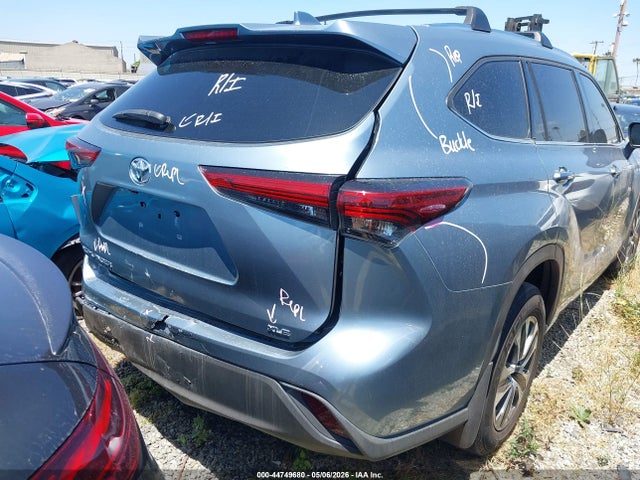Toyota Highlander Xle 2021 5TDHZRAH5MS086295 Image 16