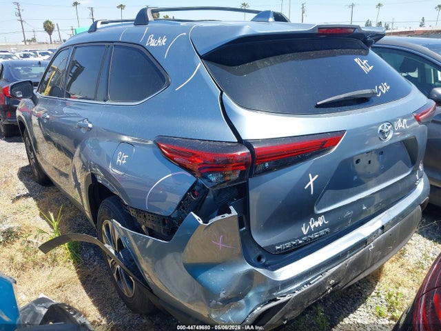 Toyota Highlander Xle 2021 5TDHZRAH5MS086295 Image 3