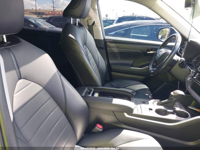 Toyota Highlander Xle 2021 5TDHZRAH5MS086295 Image 5