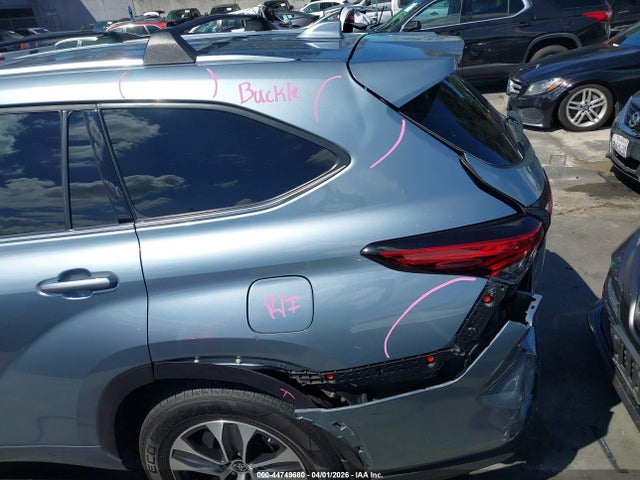 Toyota Highlander Xle 2021 5TDHZRAH5MS086295 Image 6