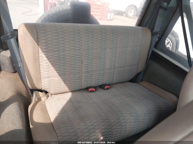 Aukcja sprzedaży 2000 Jeep Wrangler Sport, vin: 1J4FA49SXYP700530, numer aukcji: 44749682