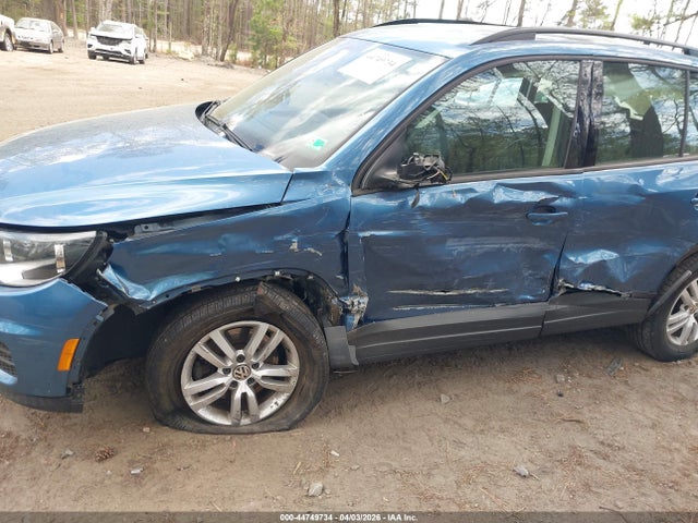 Продаж на аукціоні авто 2017 Volkswagen Tiguan 2.0t/2.0t S, vin: WVGBV7AX7HK012172, номер лоту: 44749734