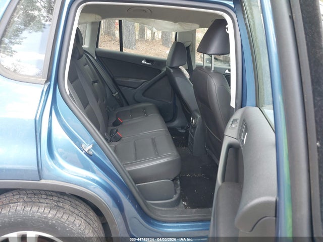 Продаж на аукціоні авто 2017 Volkswagen Tiguan 2.0t/2.0t S, vin: WVGBV7AX7HK012172, номер лоту: 44749734