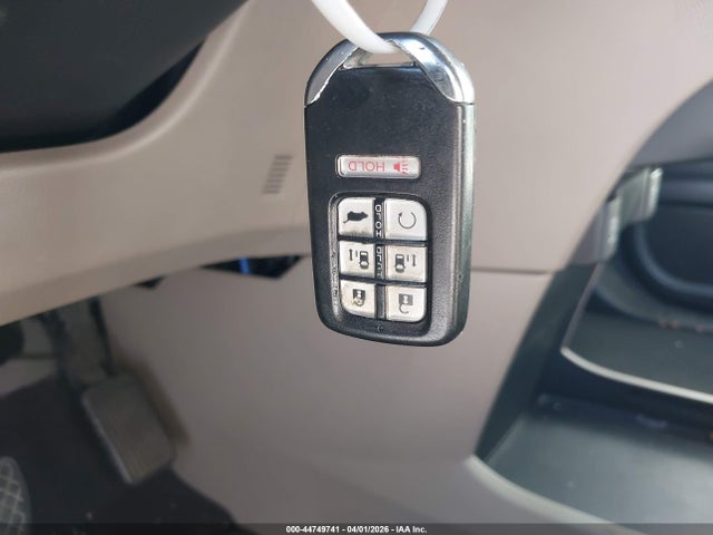 5FNRL6H9XJB042263 Honda Odyssey Elite
