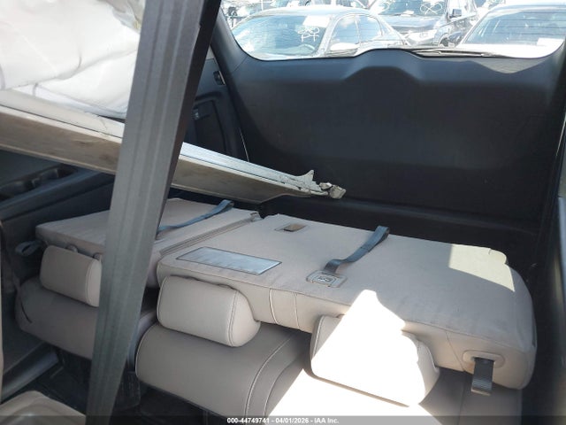 5FNRL6H9XJB042263 Honda Odyssey Elite