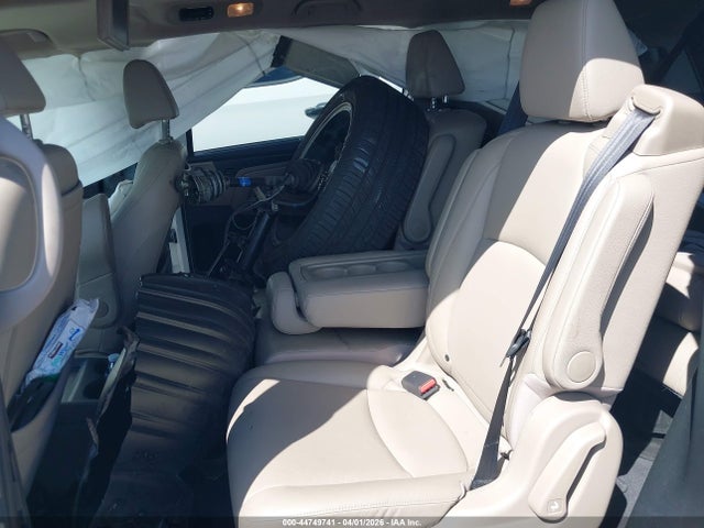 5FNRL6H9XJB042263 Honda Odyssey Elite